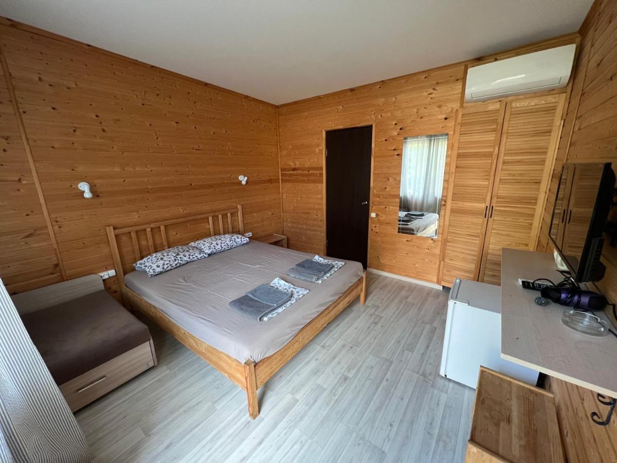 Mini-Hotel Forest Club 皮聪达 外观 照片
